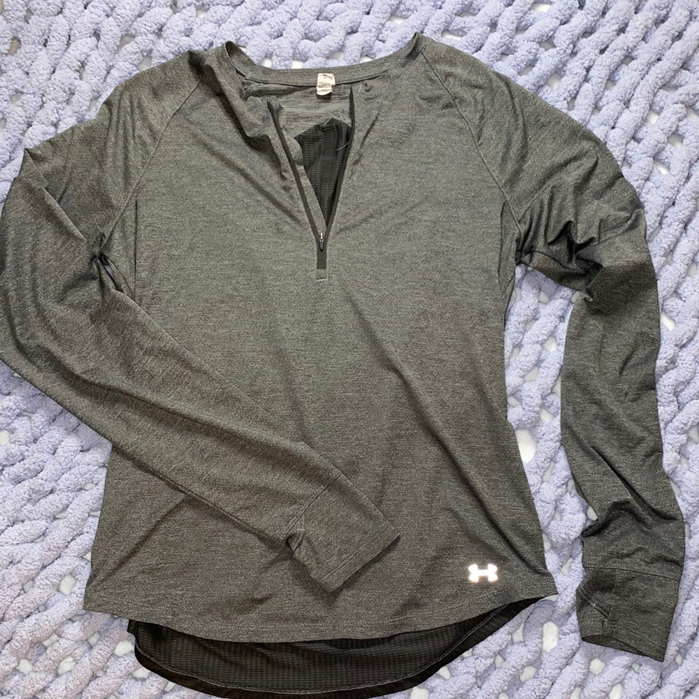 Athletic long sleeve.